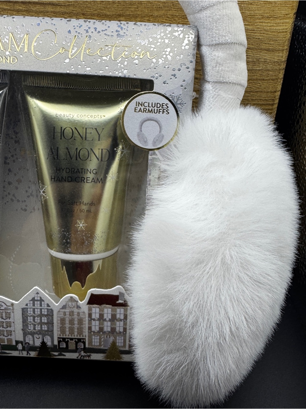 Vanilla Bean & Honey Almond Hand Cream Duo with White Earmuffs - Picture 3 of 4